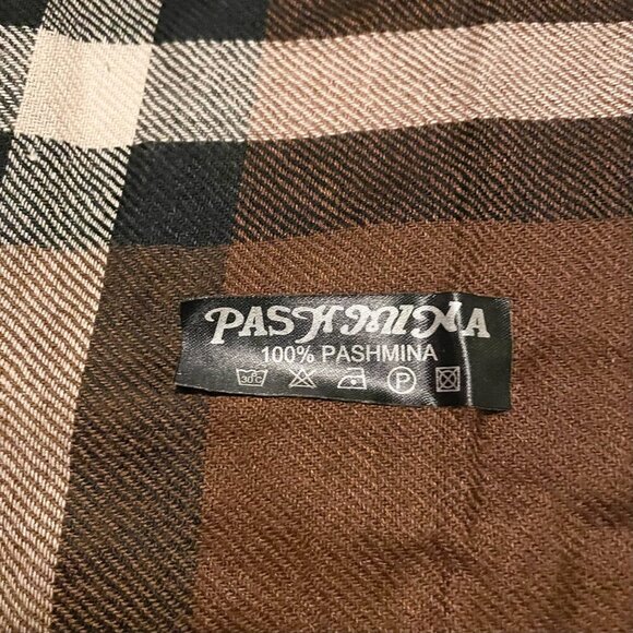 Pashmina Checkered Plaid Scarf Fringed 68 x 25 Inch - Picture 3 of 16